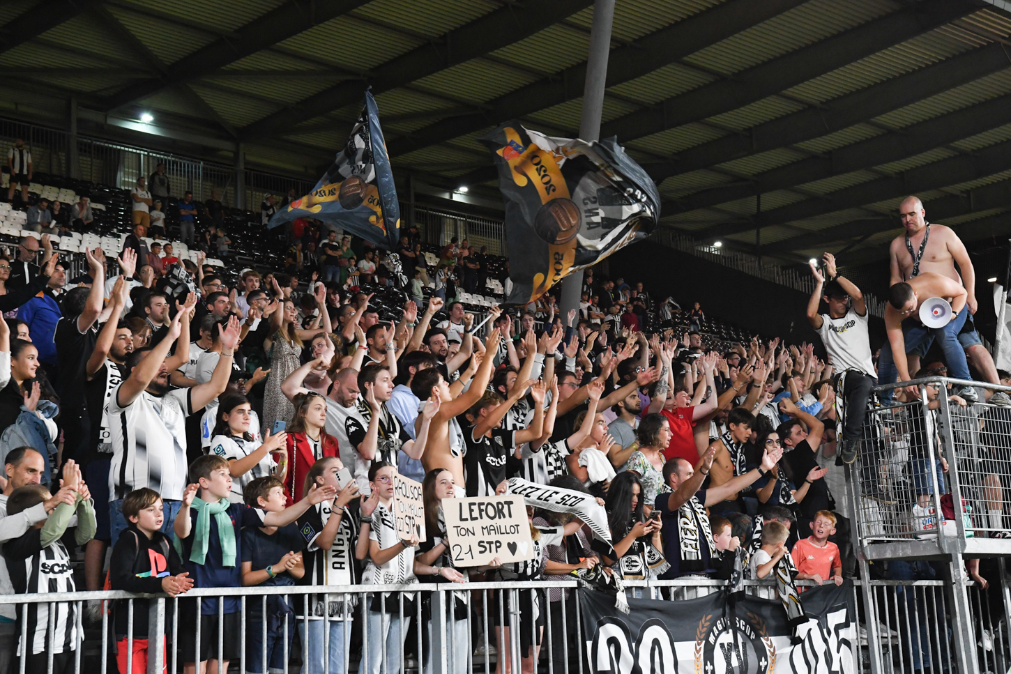supporters